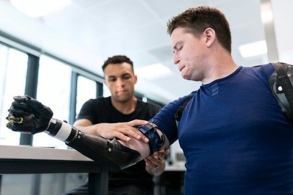 What are the latest advances in sports prosthetics for paralympic athletes?